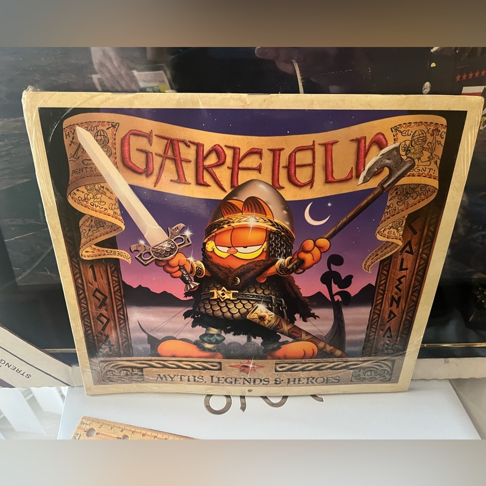 Garfield 'Myths, Legends & Heroes' Illustrated Calendar - Orange